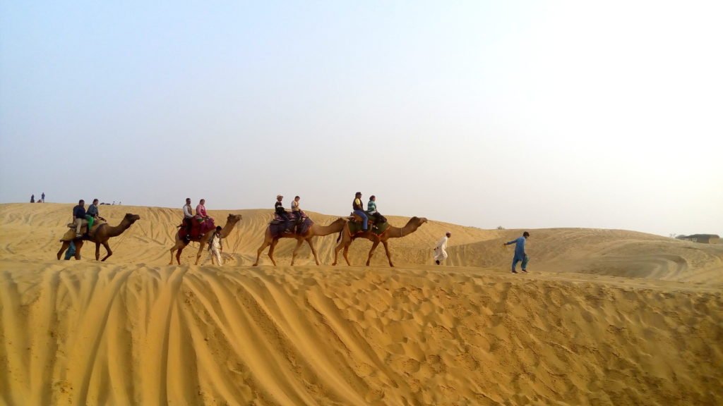 Jaisalmer to Sam taxi